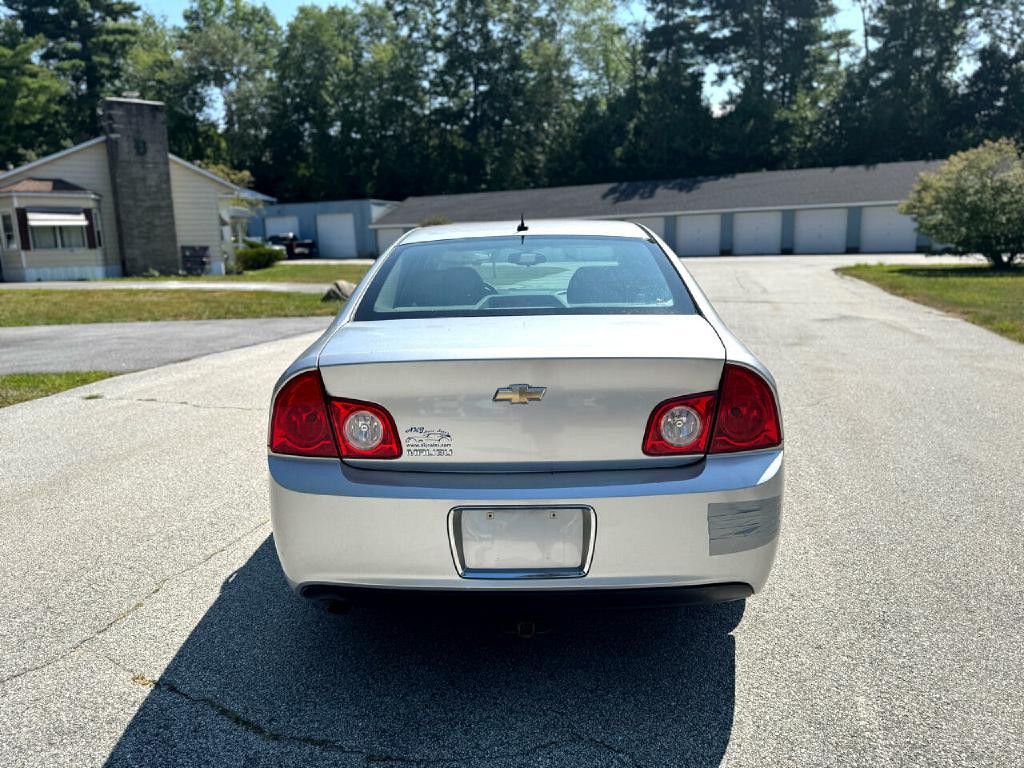 2010 Chevrolet Malibu Image 5
