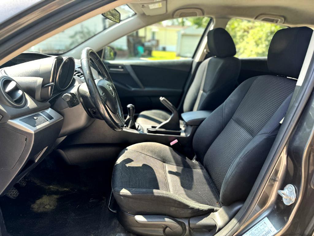 2013 Mazda Mazda3 Image 14