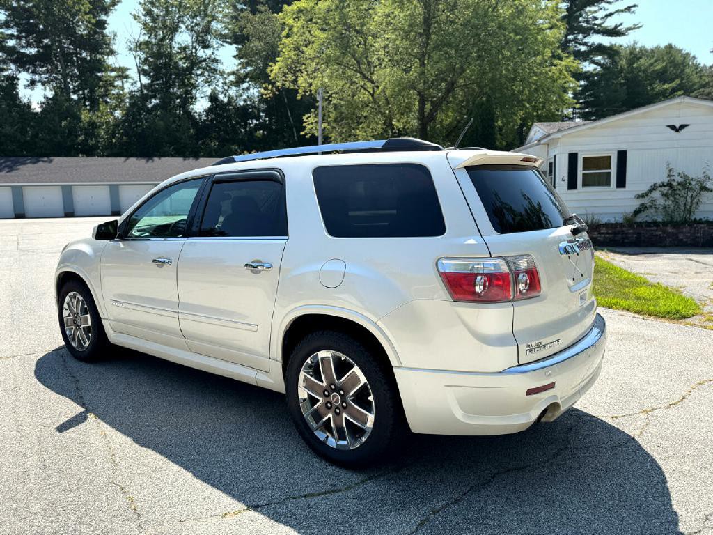 2012 GMC Acadia Image 3