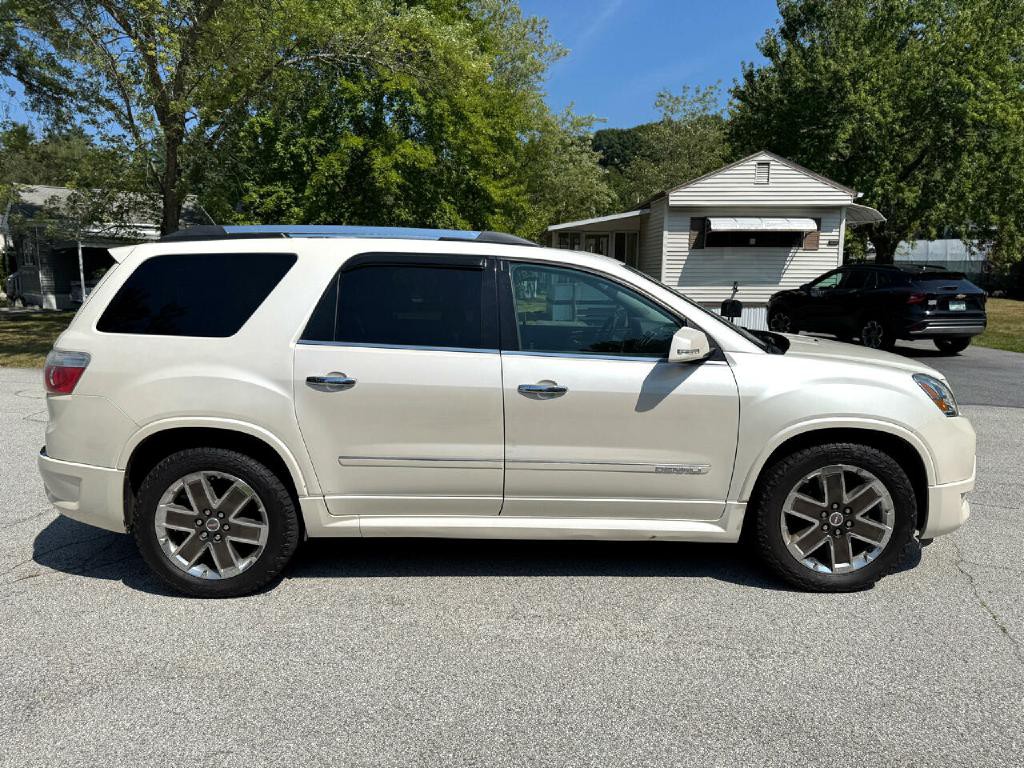 2012 GMC Acadia Image 6