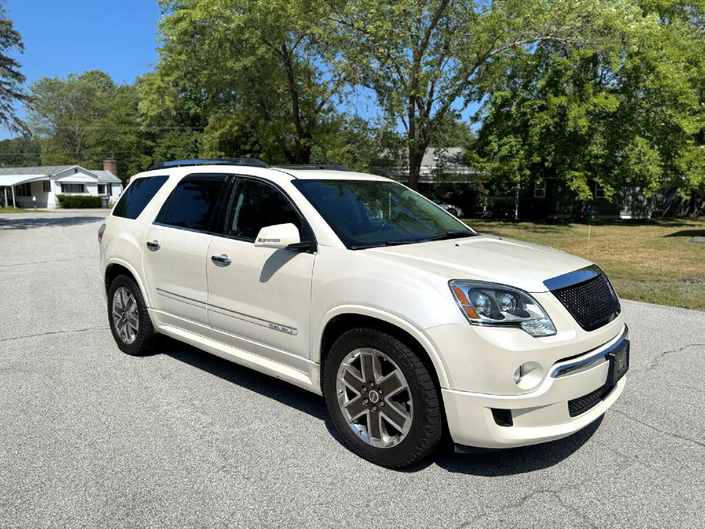 2012 GMC Acadia Image 7