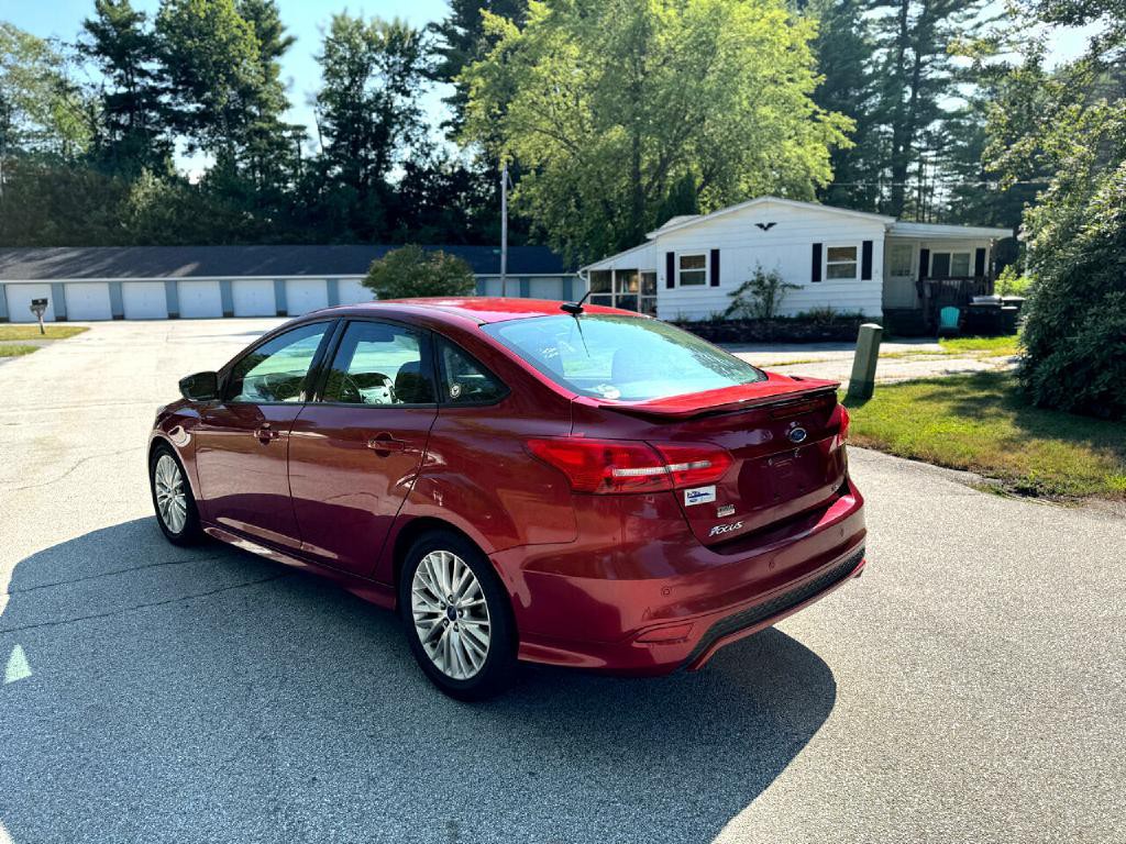 2015 Ford Focus Image 4