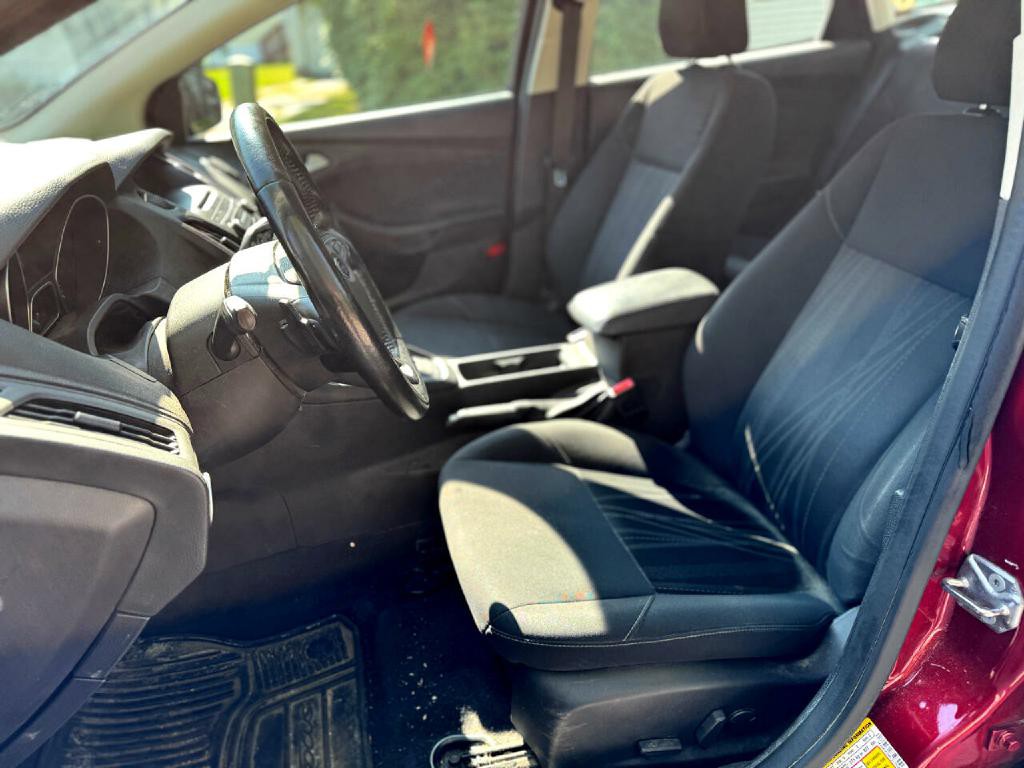2015 Ford Focus Image 14