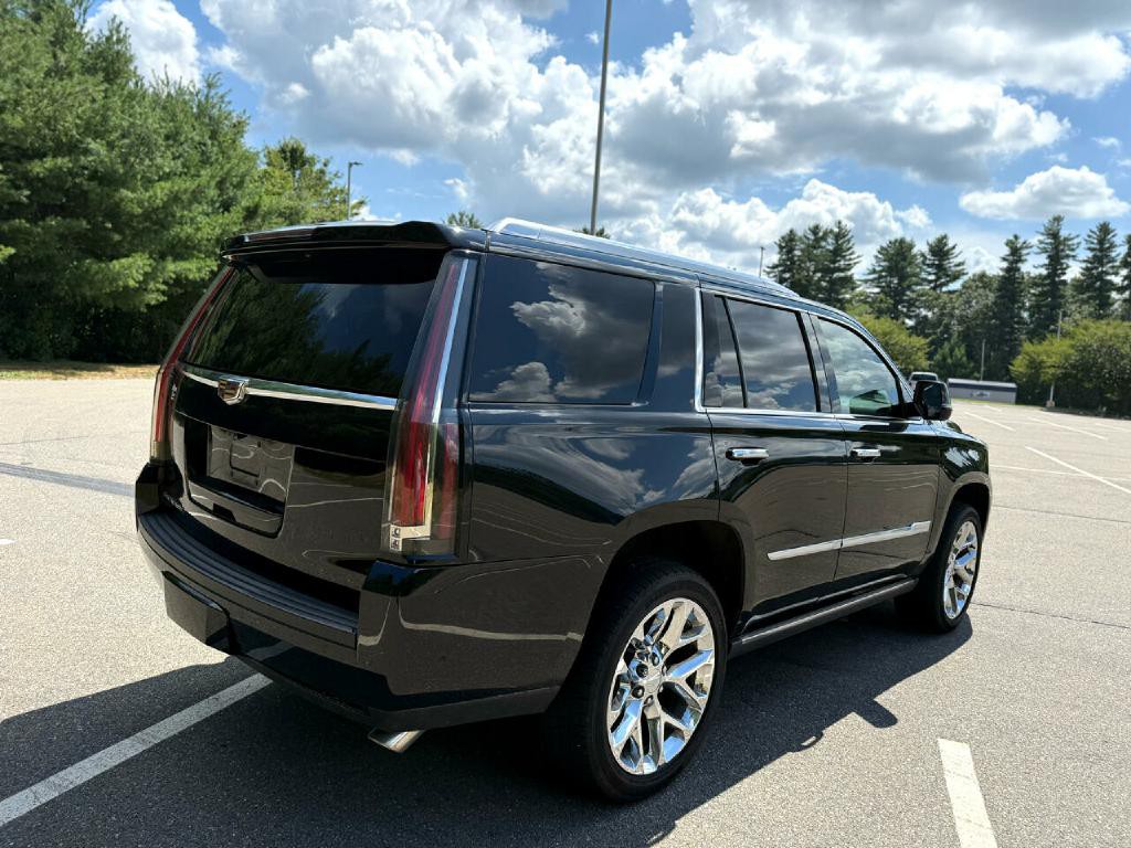 2017 Cadillac Escalade Image 6