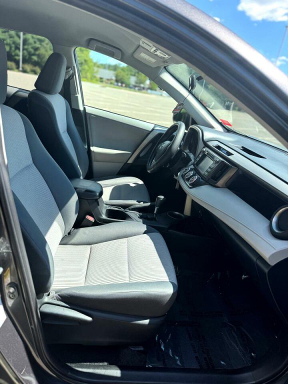 2013 Toyota Rav4 Image 9