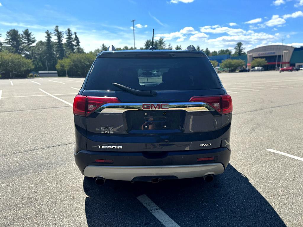 2018 GMC Acadia Image 4