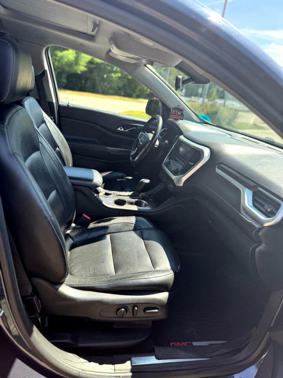 2018 GMC Acadia Image 8