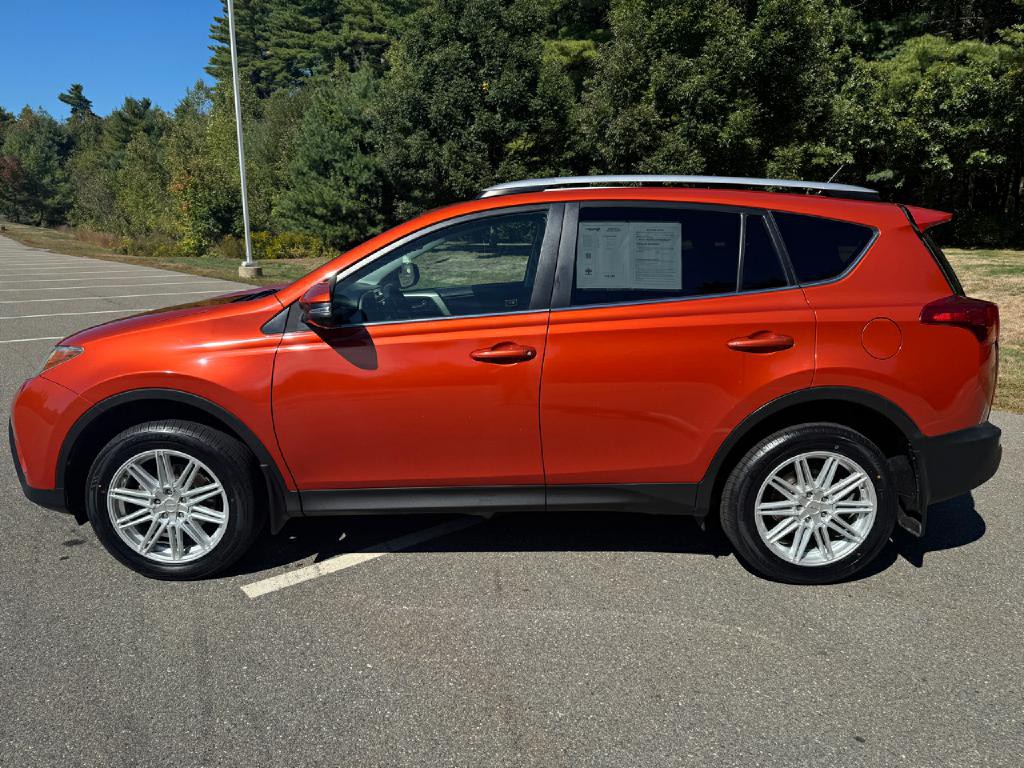 2015 Toyota Rav4 Image 2