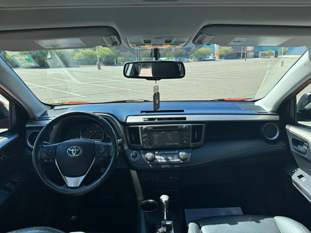 2015 Toyota Rav4 Image 8