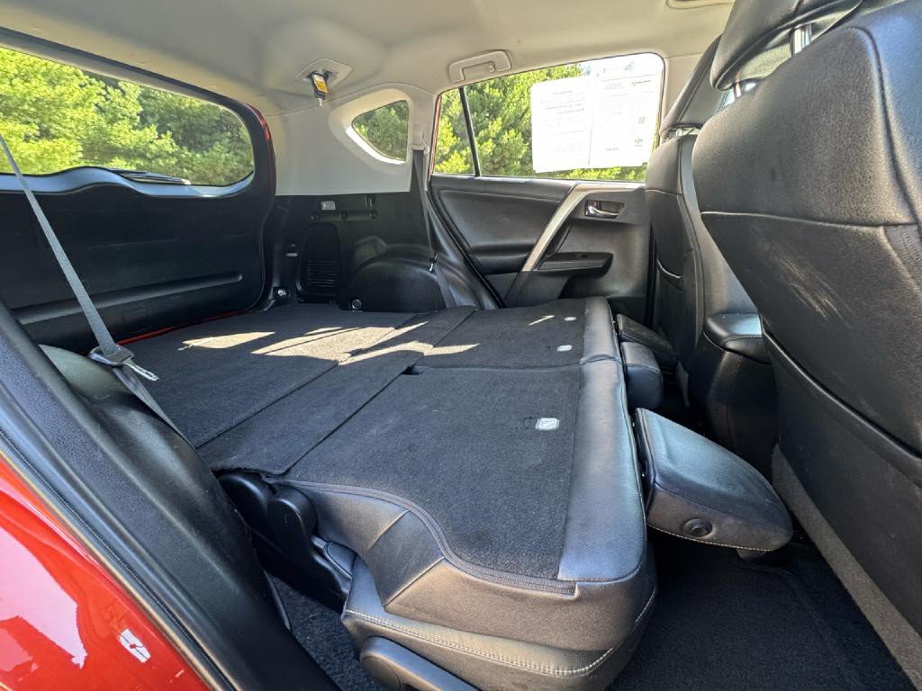 2015 Toyota Rav4 Image 15