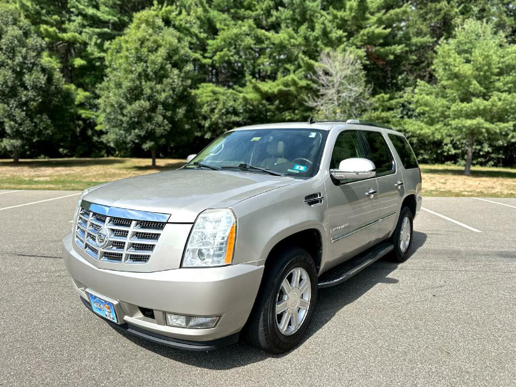 2009 Cadillac Escalade Image 1