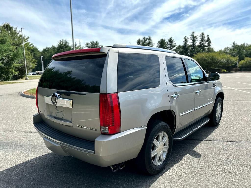 2009 Cadillac Escalade Image 6