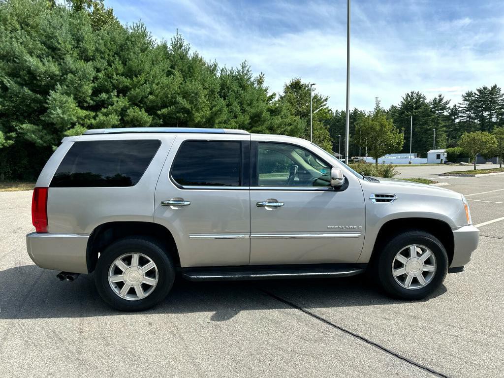 2009 Cadillac Escalade Image 7