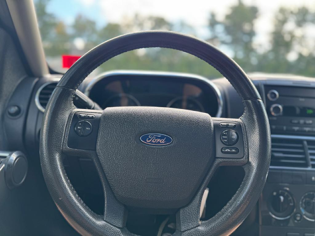 2009 Ford Explorer Image 18