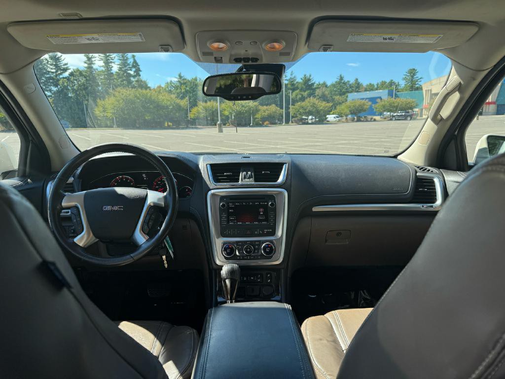 2015 GMC Acadia Image 13