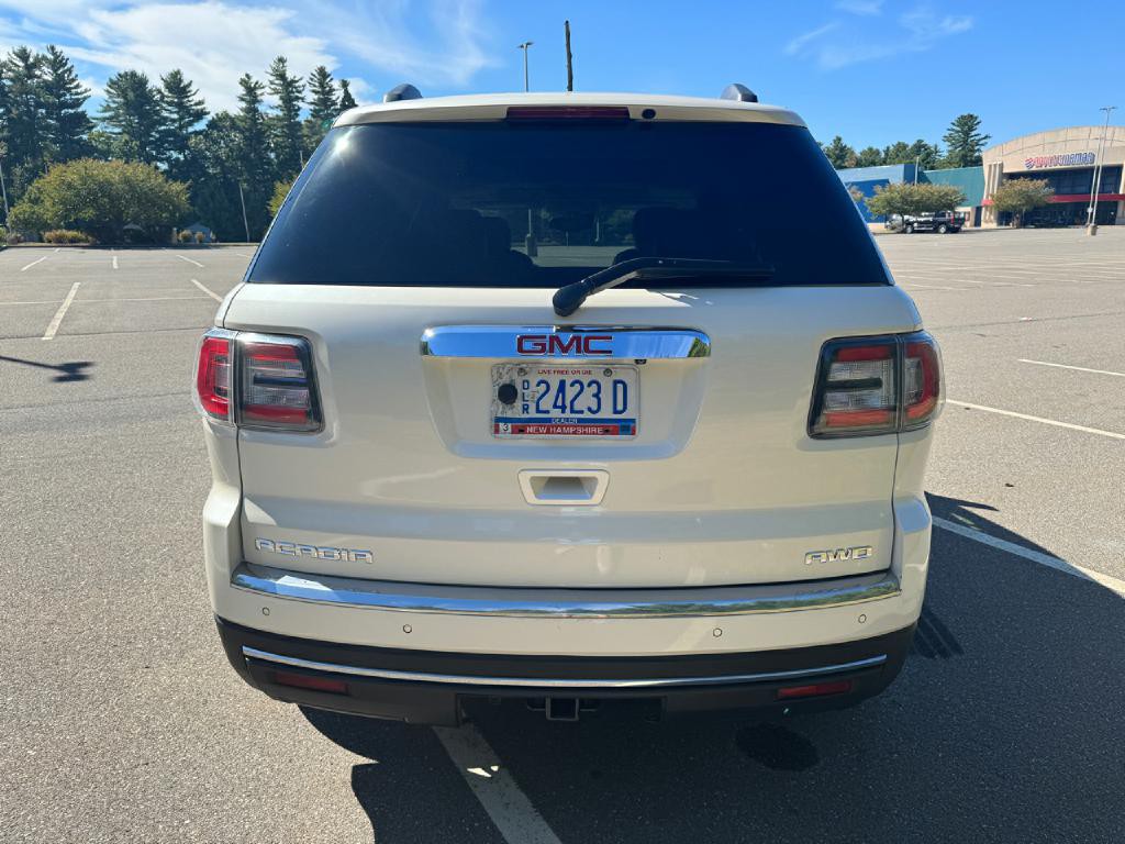 2015 GMC Acadia Image 23