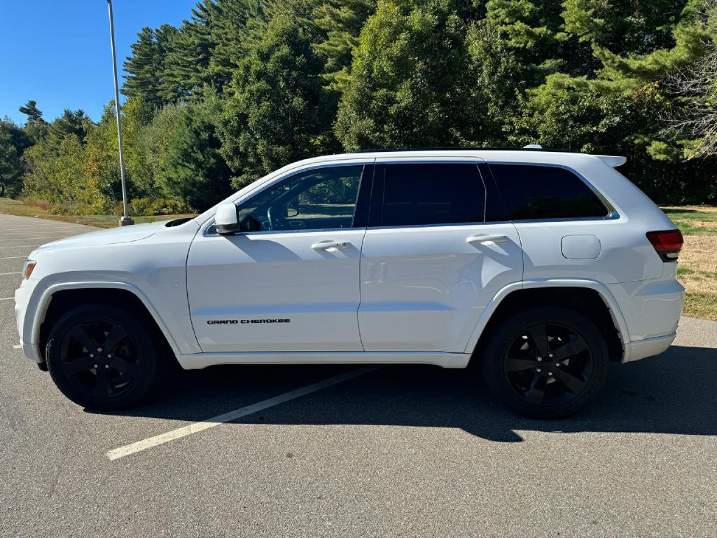 2015 Jeep Grand Cherokee Image 2