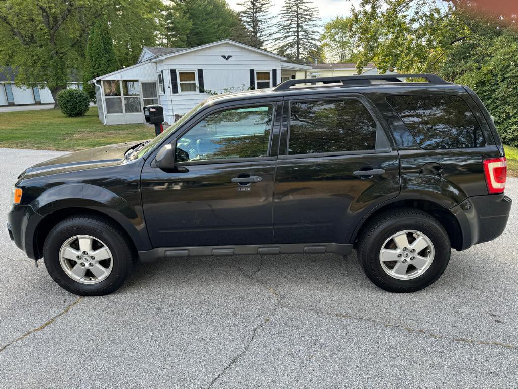 2012 Ford Escape Image 2
