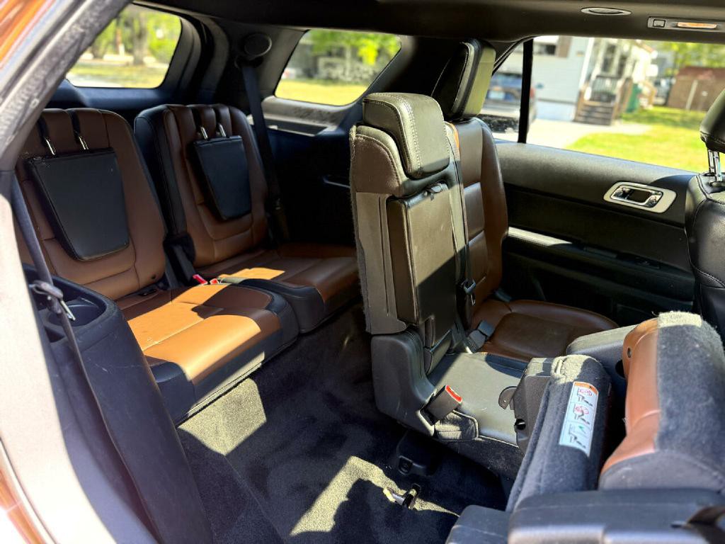 2012 Ford Explorer Image 13