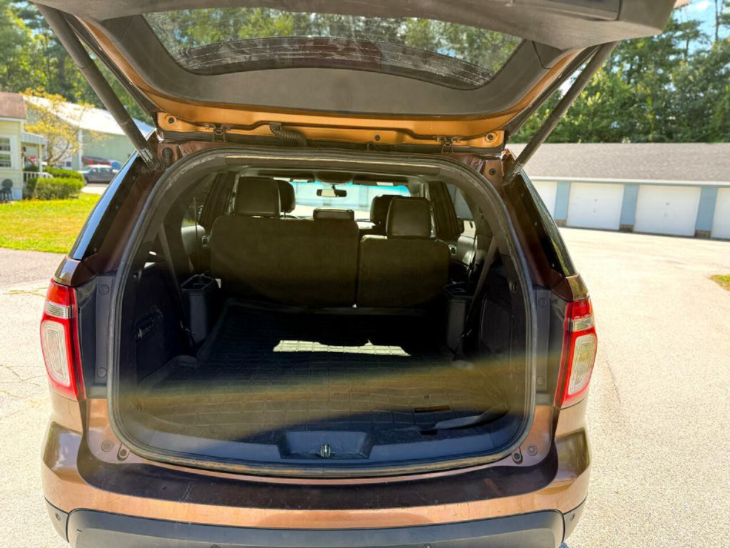 2012 Ford Explorer Image 17