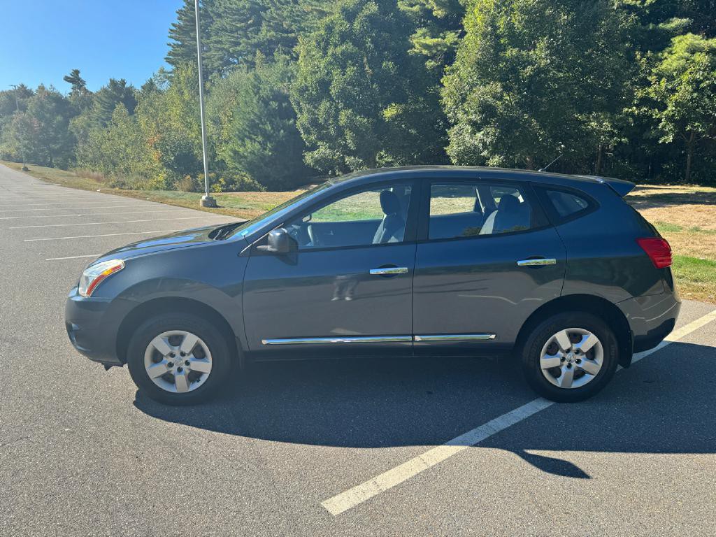 2013 Nissan Rogue Image 2