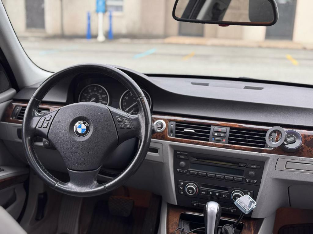 2007 BMW 3 Series Image 14