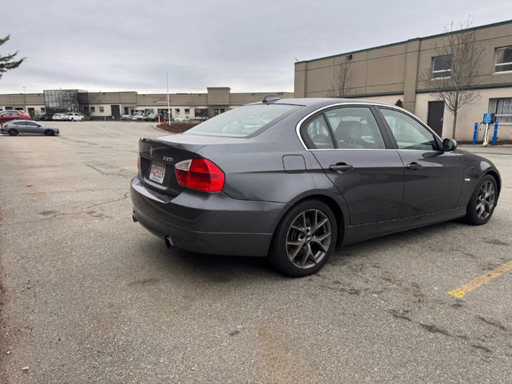 2007 BMW 3 Series Image 18