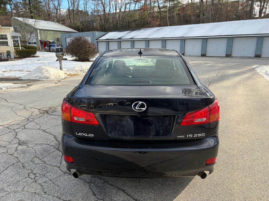 2007 Lexus IS Image 12
