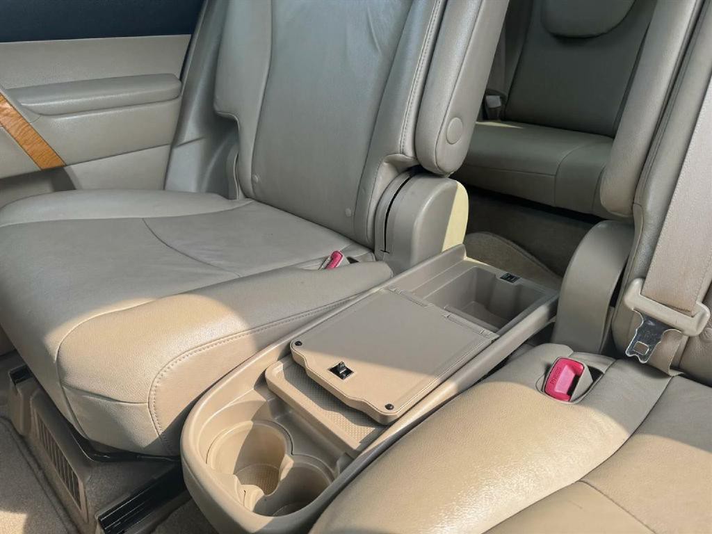 2010 Toyota Highlander Image 8