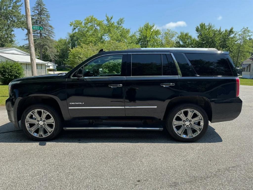 2016 GMC Yukon Image 2