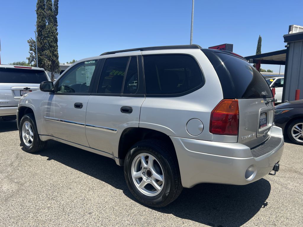 2007 GMC Envoy Image 3