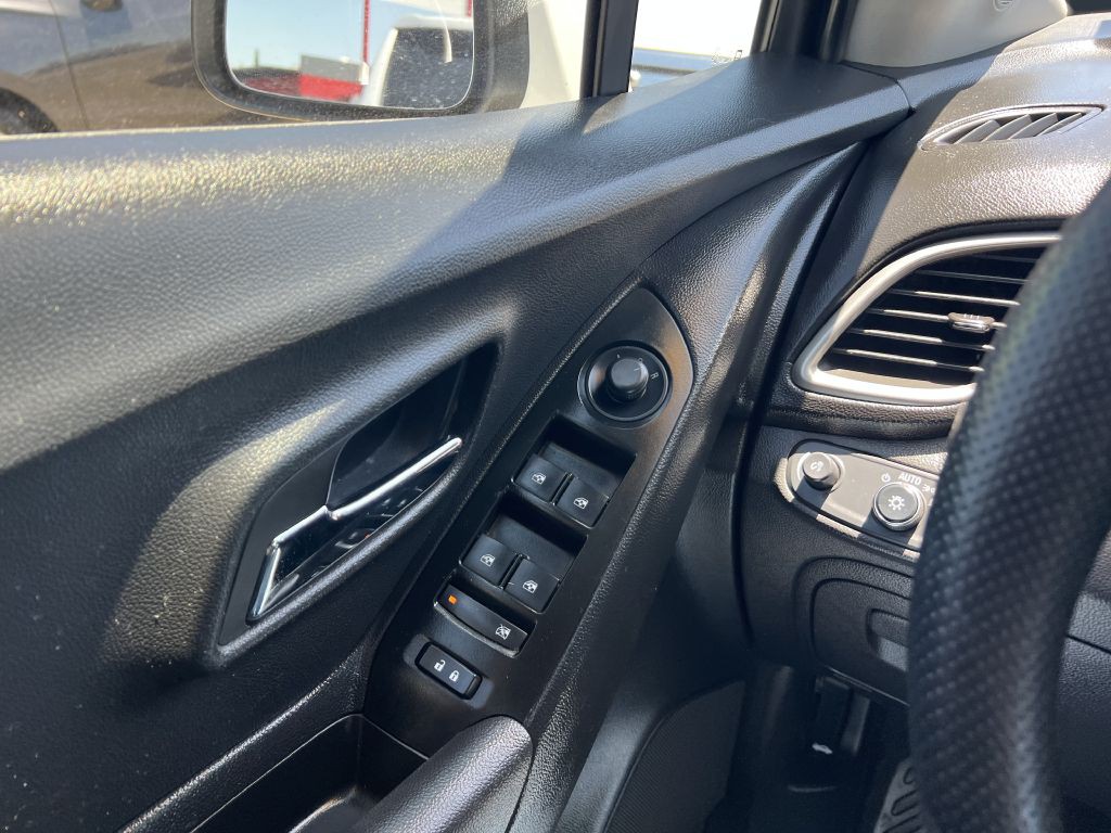 2018 Chevrolet Trax Image 12