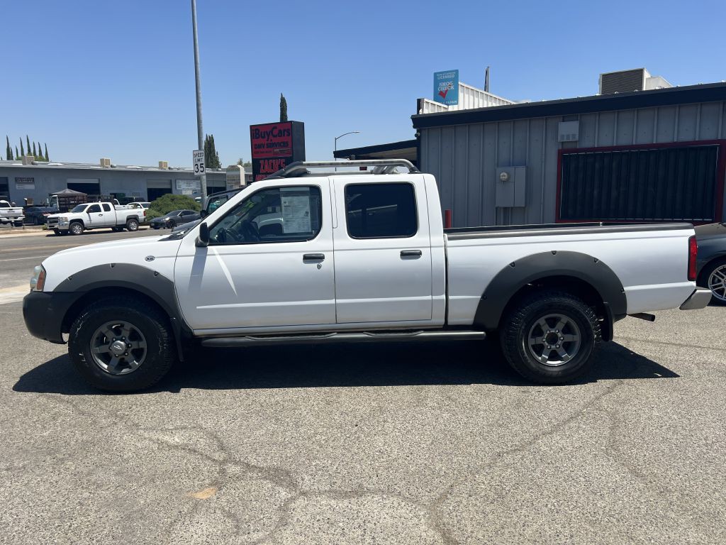 2002 Nissan Frontier Image 2