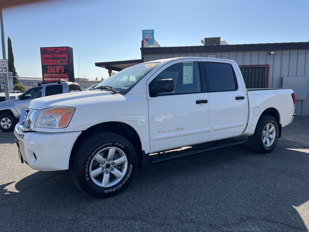 2009 Nissan Titan Image 1