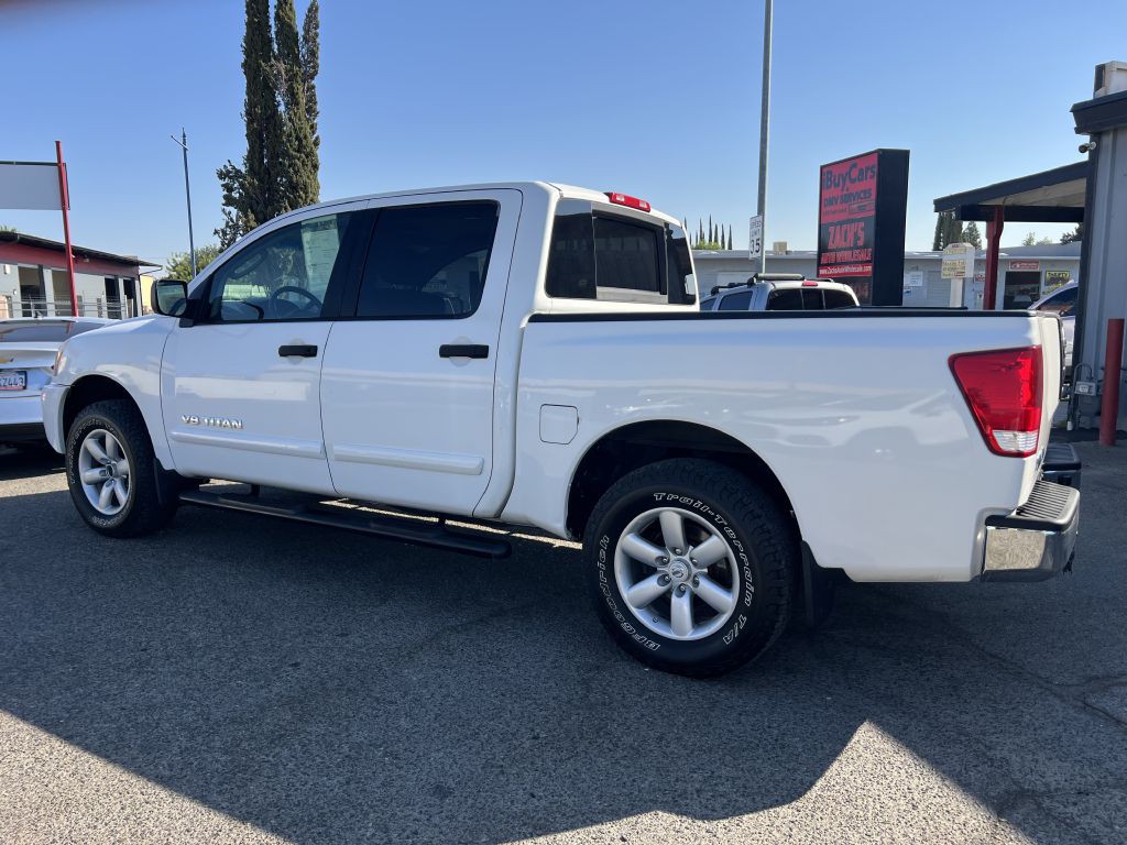 2009 Nissan Titan Image 3