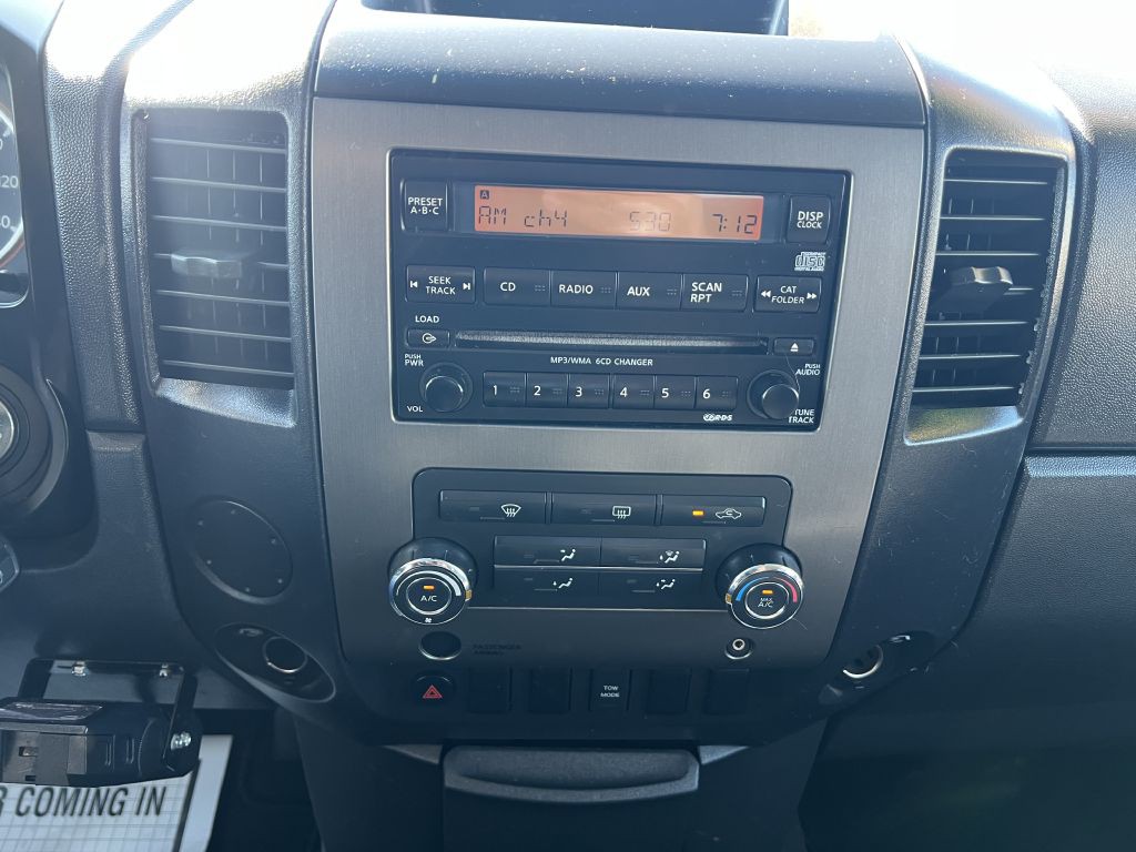 2009 Nissan Titan Image 10
