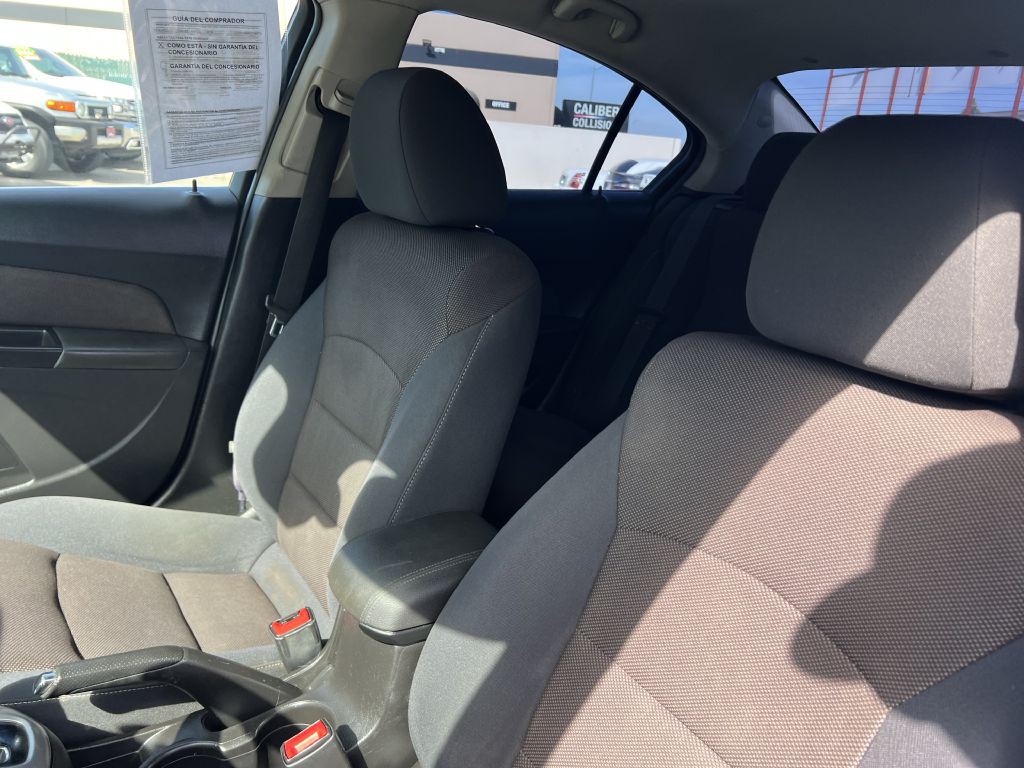 2016 Chevrolet Cruze Image 9