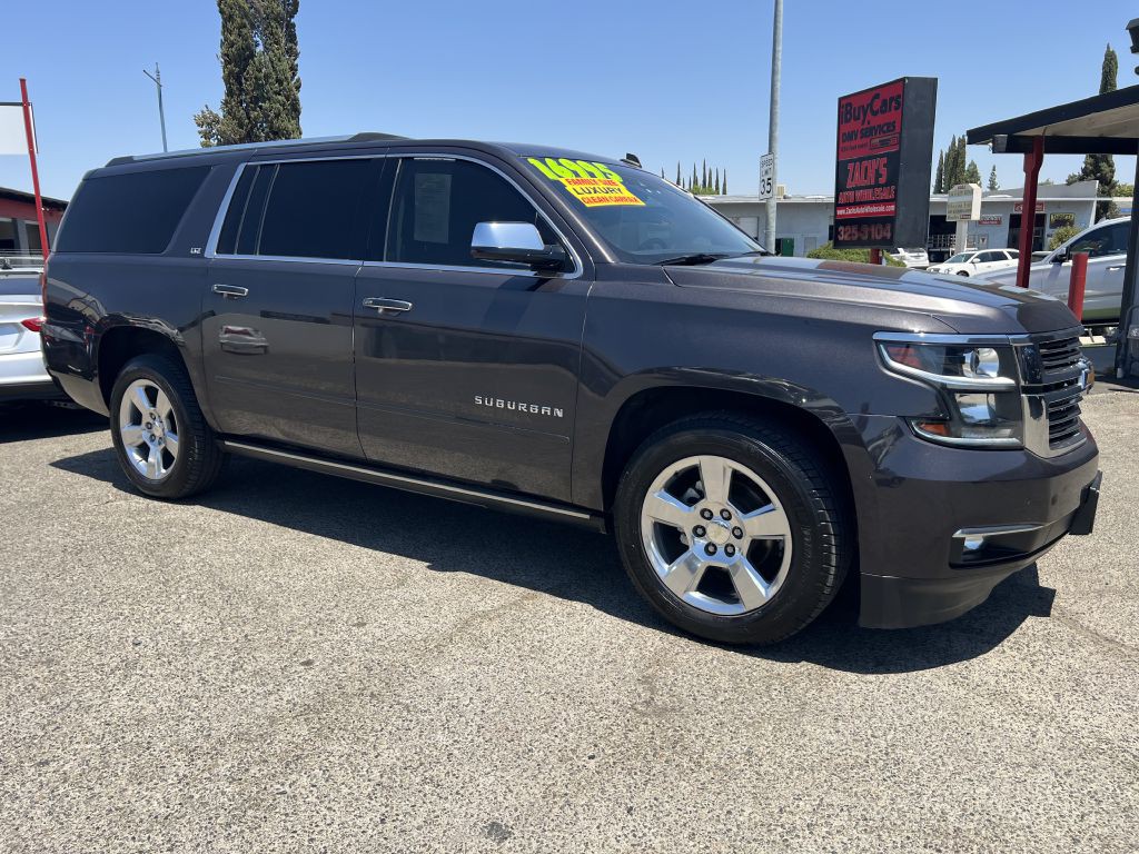2015 Chevrolet Suburban Image 4