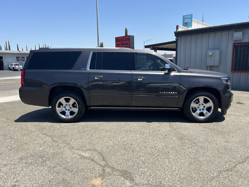 2015 Chevrolet Suburban Image 5