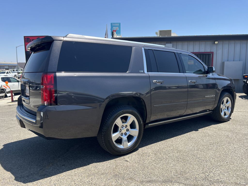 2015 Chevrolet Suburban Image 6