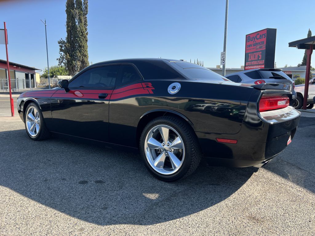 2014 Dodge Challenger Image 3