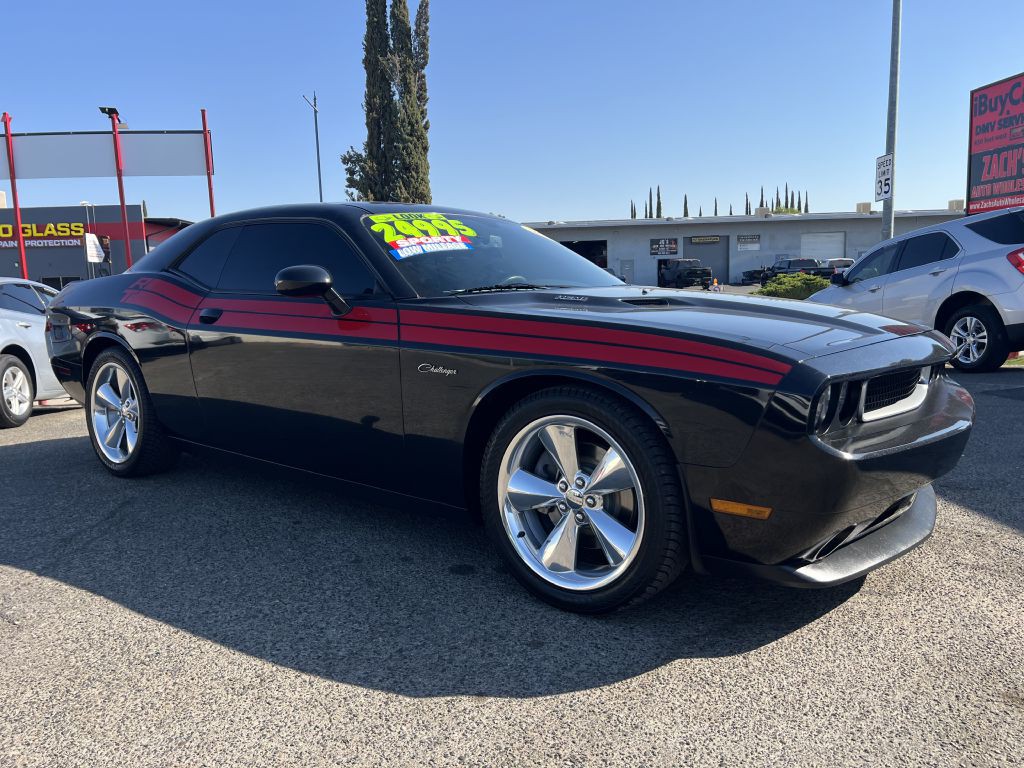 2014 Dodge Challenger Image 4