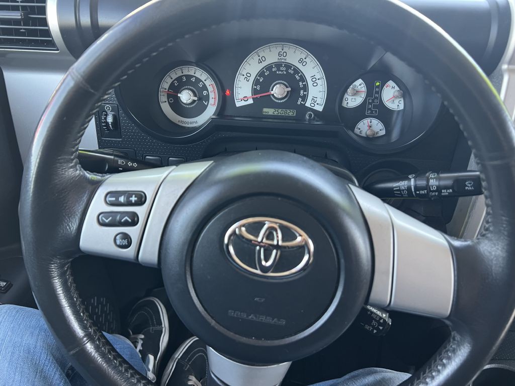 2007 Toyota FJ Cruiser Image 11