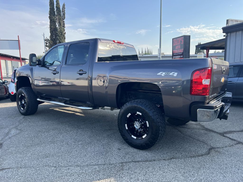 2010 Chevrolet Silverado 1500 Image 3