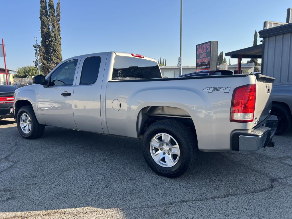 2008 GMC Sierra Image 3