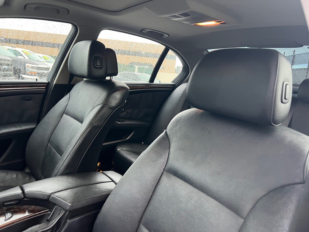 2008 BMW 5 Series Image 9