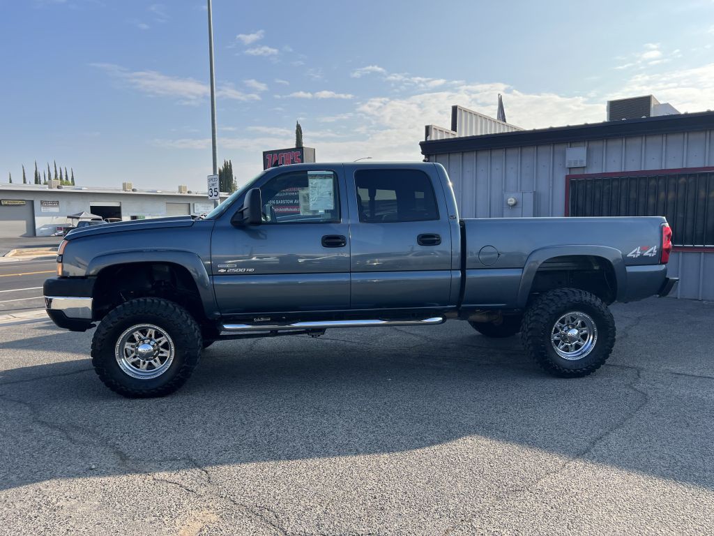 2006 Chevrolet Silverado 1500 Image 2