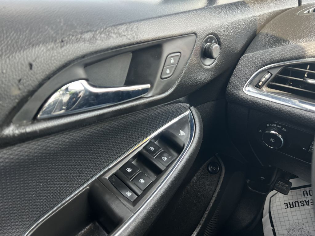 2017 Chevrolet Cruze Image 11