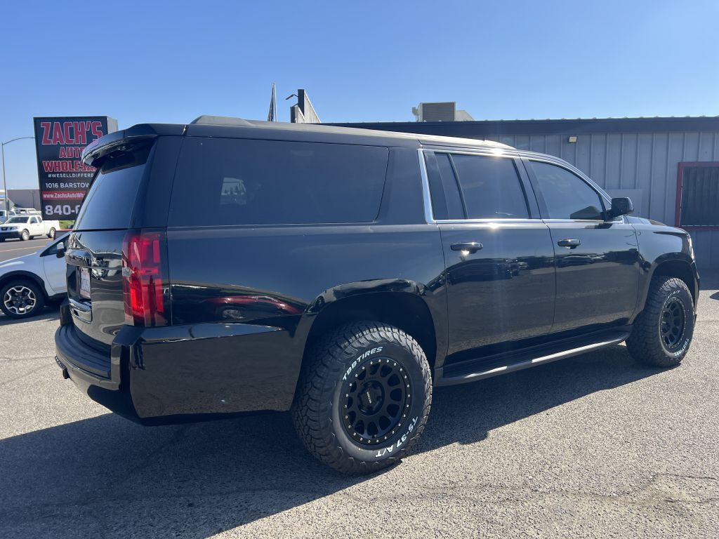 2018 Chevrolet Suburban Image 6