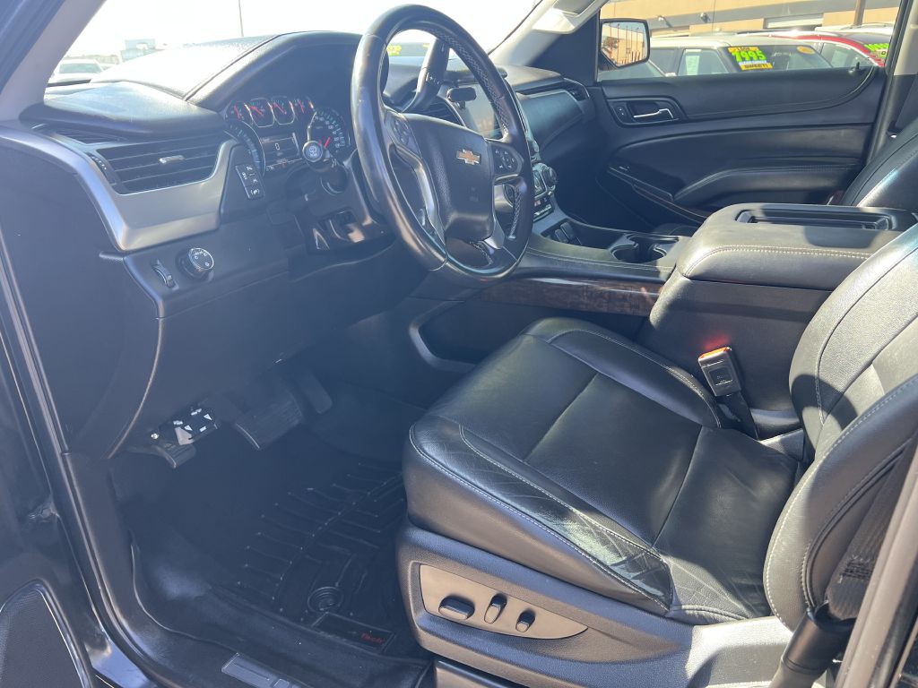2018 Chevrolet Suburban Image 8